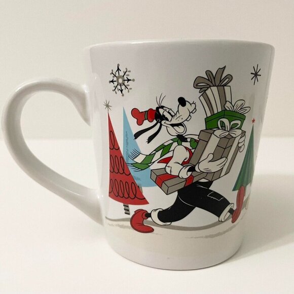 Disney Mickey and Friends Christmas Mug Zrike Brands Goofy Donald Duck Minnie - Picture 16 of 16